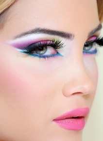 نسقي طلتك بالمكياج الفرنسي على الطريقة الخليجية